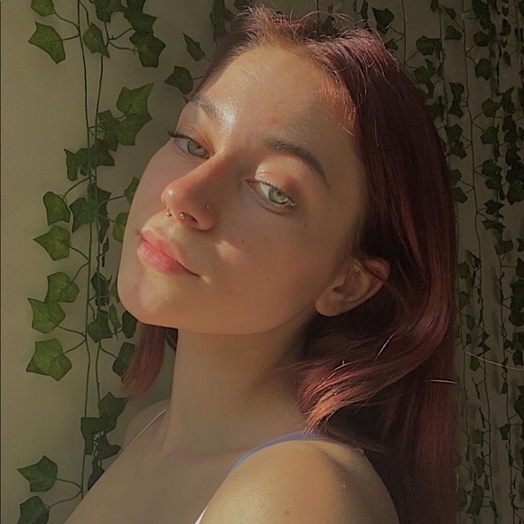 Meet your Posher, Scarlett - Picture 1 of 1